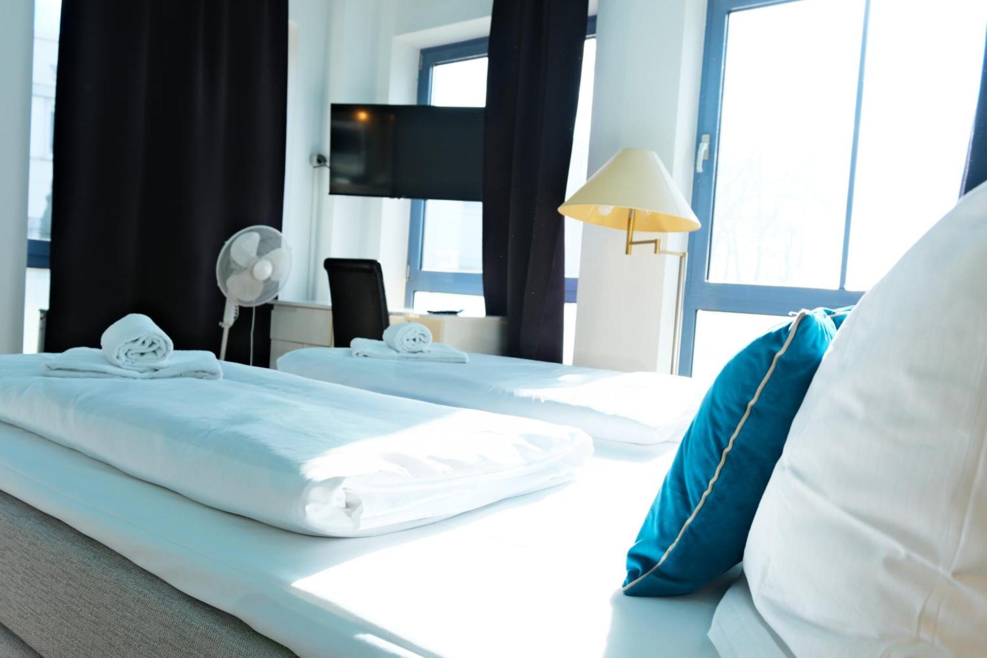 Hotel Stargaze Forum Duesseldorf-hilden 3*